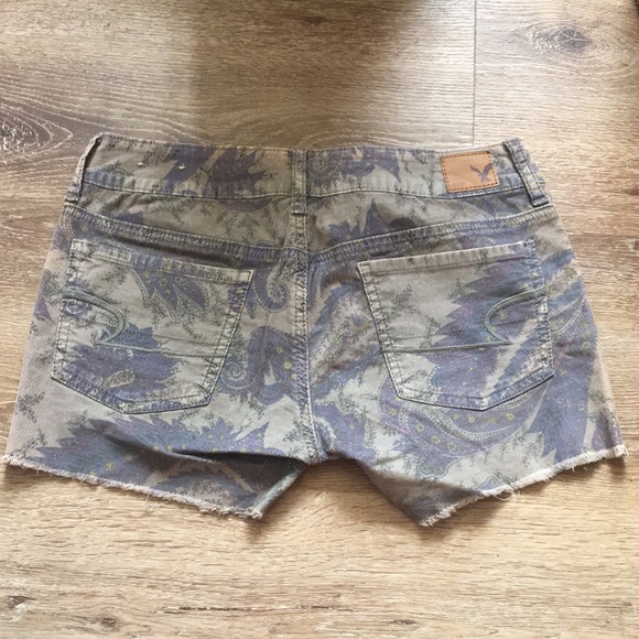 American eagle paisley corduroy shorts size 2 - Picture 3 of 7